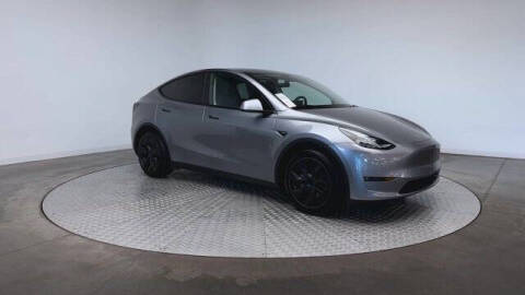 2025 Tesla Model Y Long Range