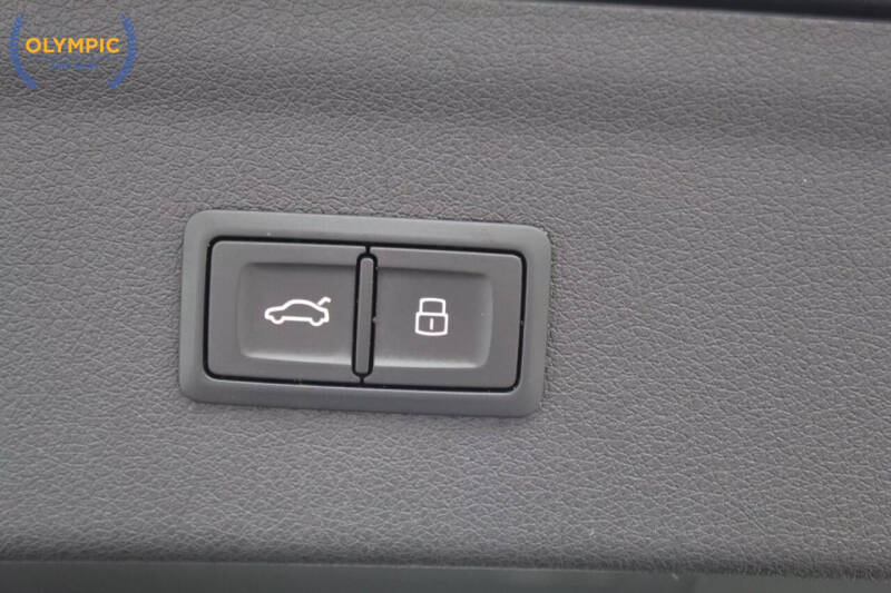 2016 Audi Q3 2.0T Premium Plus