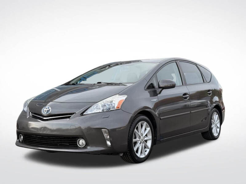 2012 Toyota Prius v Five