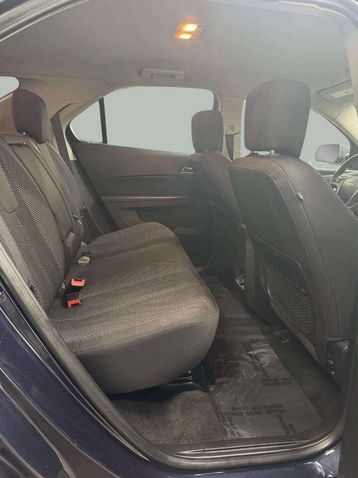 2017 Chevrolet Equinox LS 4dr SUV - Blue exterior view 8
