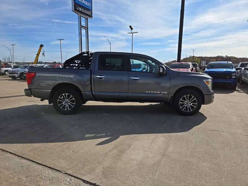 2020 Nissan Titan SV