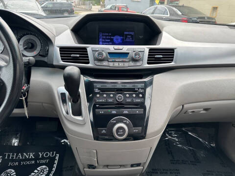 2011 Honda Odyssey EX-L w/DVD