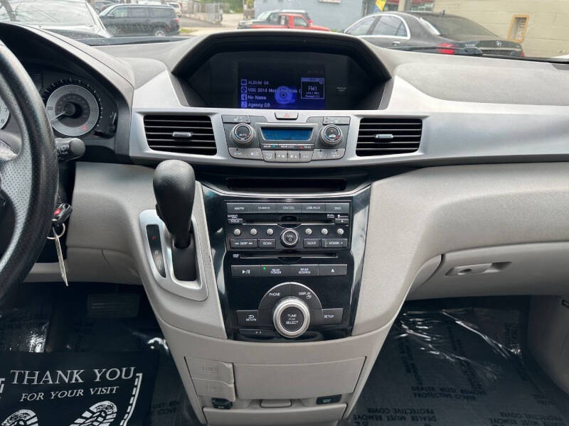 2011 Honda Odyssey EX-L w/DVD