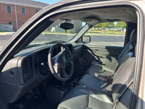 2005 GMC Sierra 1500 Work Truck