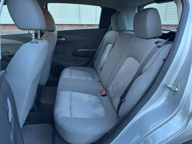 2012 Chevrolet Sonic LS