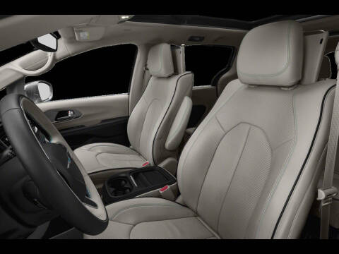 2017 Chrysler Pacifica Hybrid Platinum