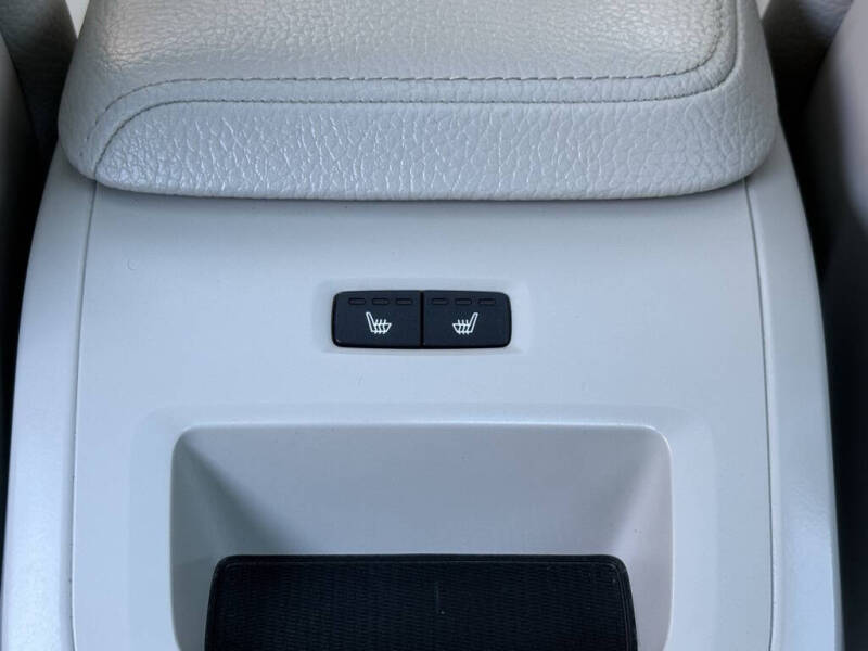 2022 Volvo S60 B5 Momentum