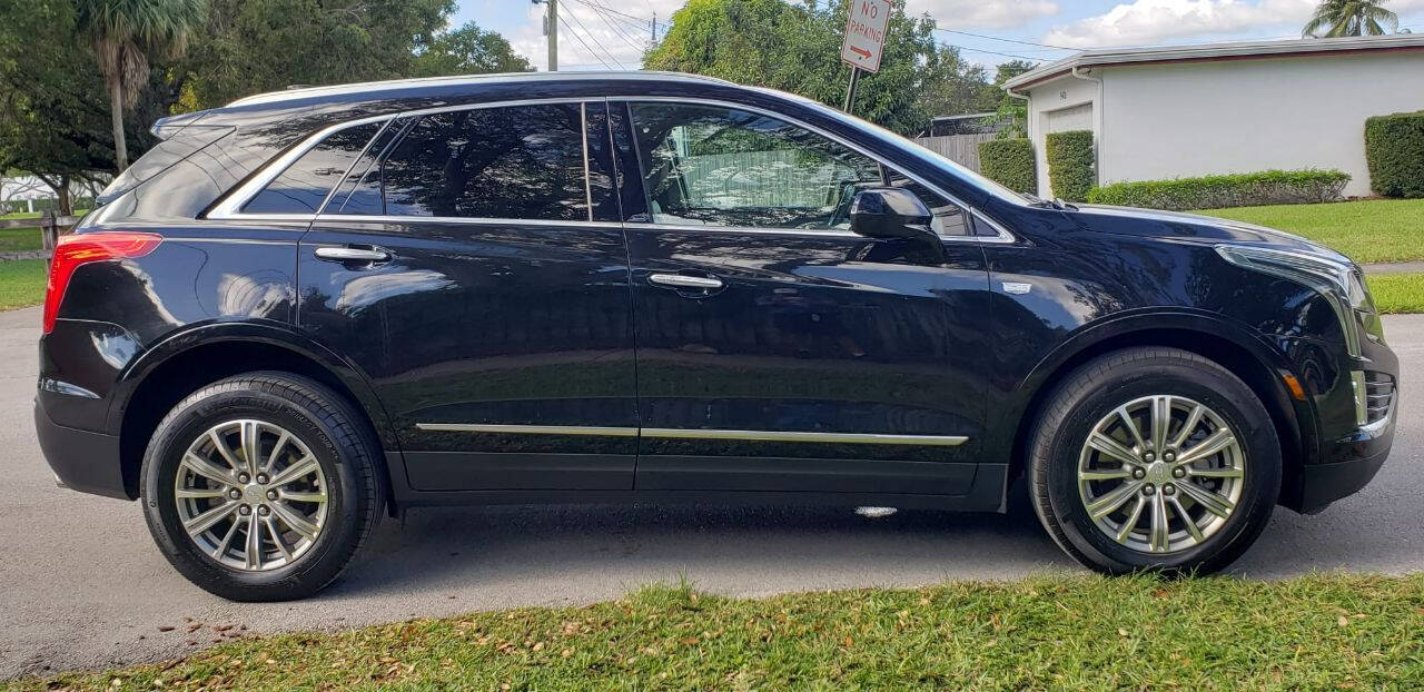 2017 Cadillac XT5  - $18,120
