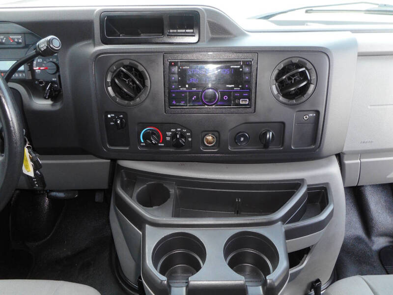 2012 Ford E-Series E-350 SD