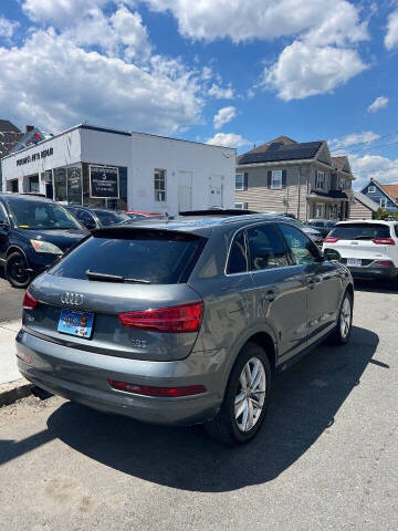 2017 Audi Q3 2.0T quattro Premium Plus