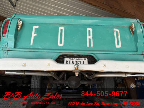 1961 Ford F-100