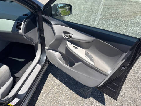 2011 Toyota Corolla LE