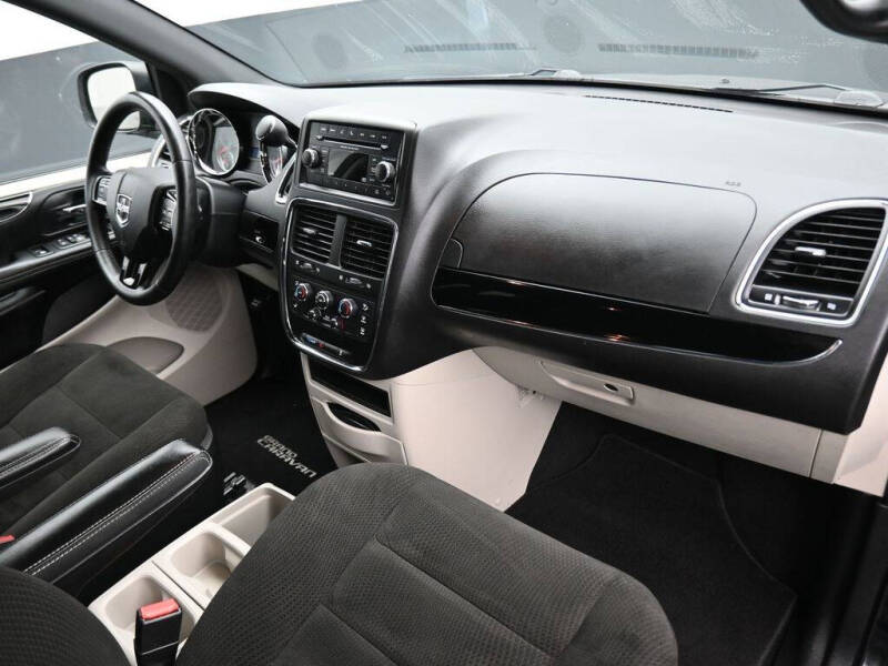 2016 Dodge Grand Caravan SE Plus