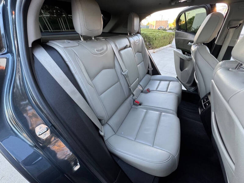 2019 Cadillac XT4 Premium Luxury