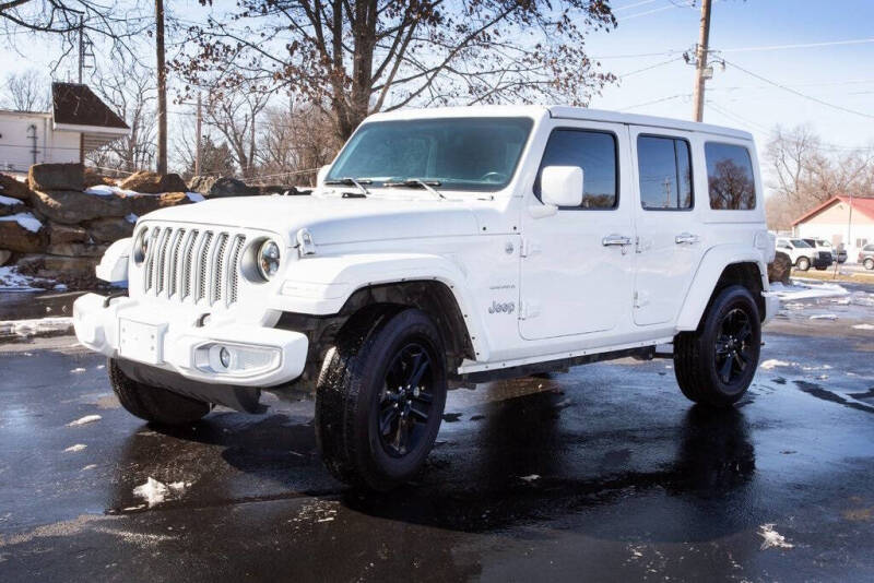 2018 Jeep Wrangler Unlimited for sale at CROSSROAD MOTORS in Caseyville IL