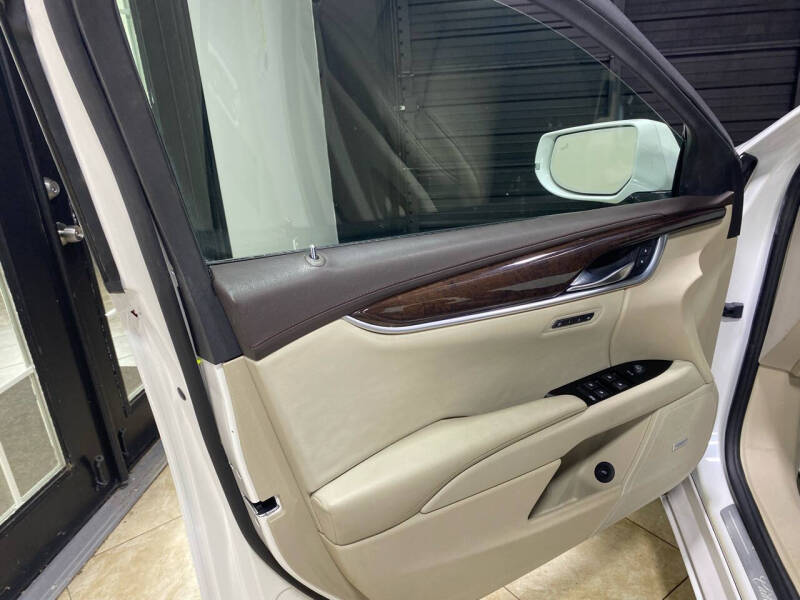 2016 Cadillac XTS Luxury