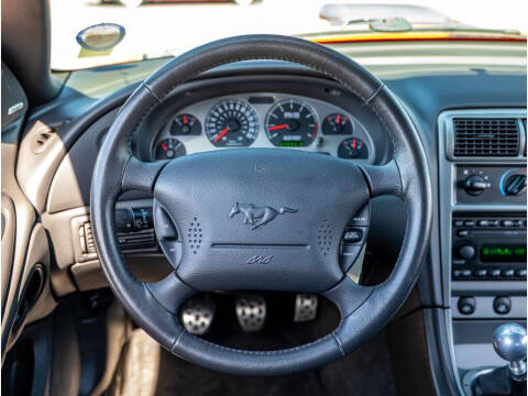 2004 Ford Mustang Mach 1 Premium