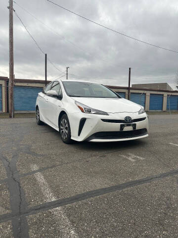 2022 Toyota Prius LE