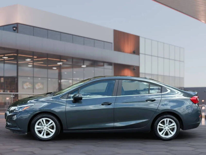 2017 Chevrolet Cruze LT Auto