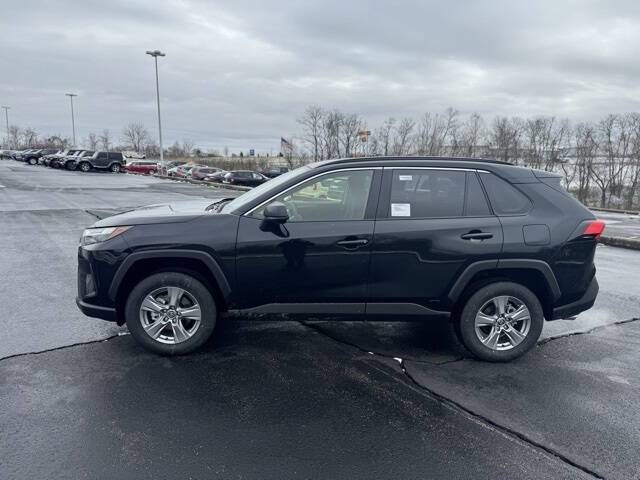 2025 Toyota RAV4 Hybrid LE