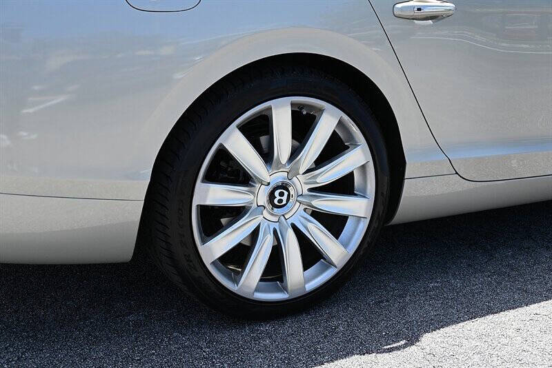 2014 Bentley Flying Spur 19