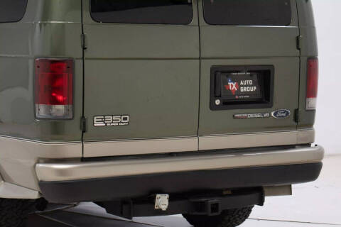 2002 Ford E-Series E-350 SD XLT