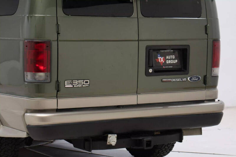 2002 Ford E-Series E-350 SD XLT