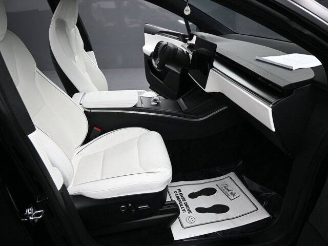 2022 Tesla Model X Plaid