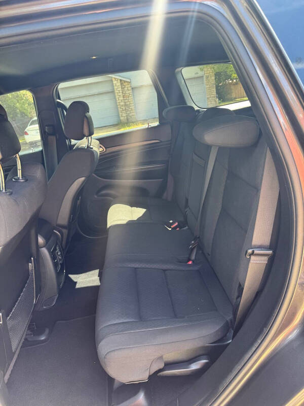 2020 Jeep Grand Cherokee Laredo E