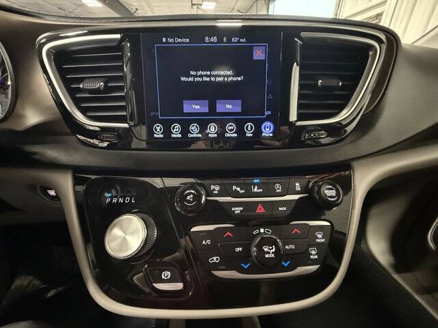 2017 Chrysler Pacifica Touring-L Plus