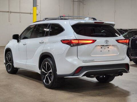 2022 Toyota Highlander XSE