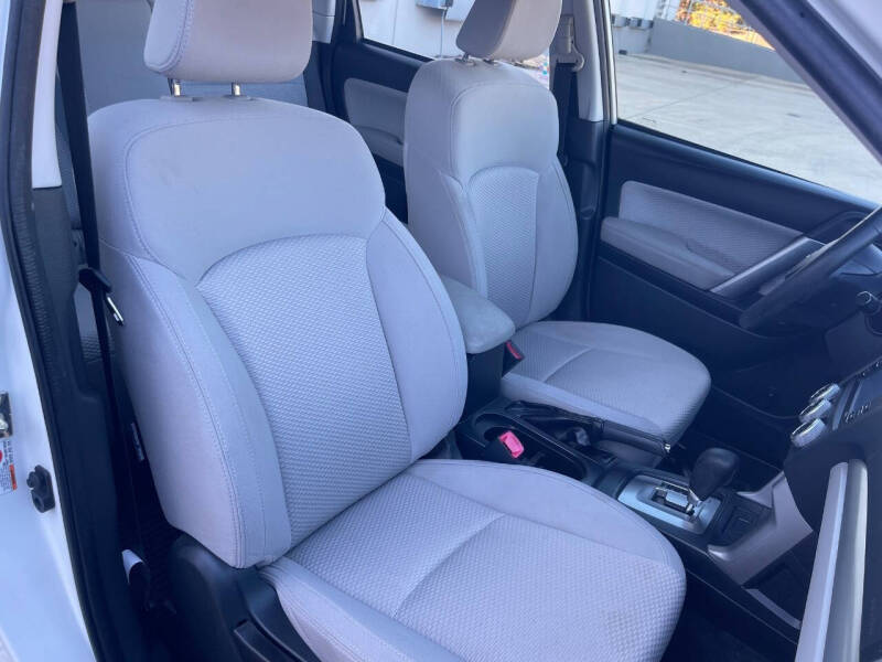 2017 Subaru Forester 2.5i