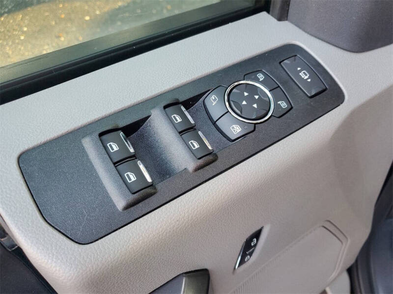 2022 Ford F-450 Super Duty XLT