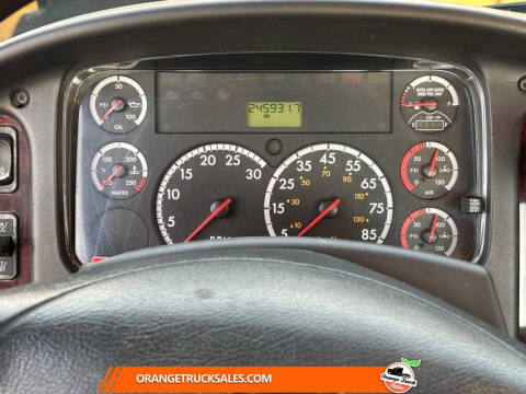 2014 Freightliner M2 106