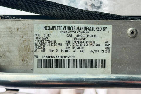 2017 Ford Stripped Chassis