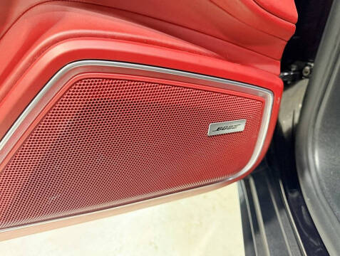 2018 Porsche Panamera 4