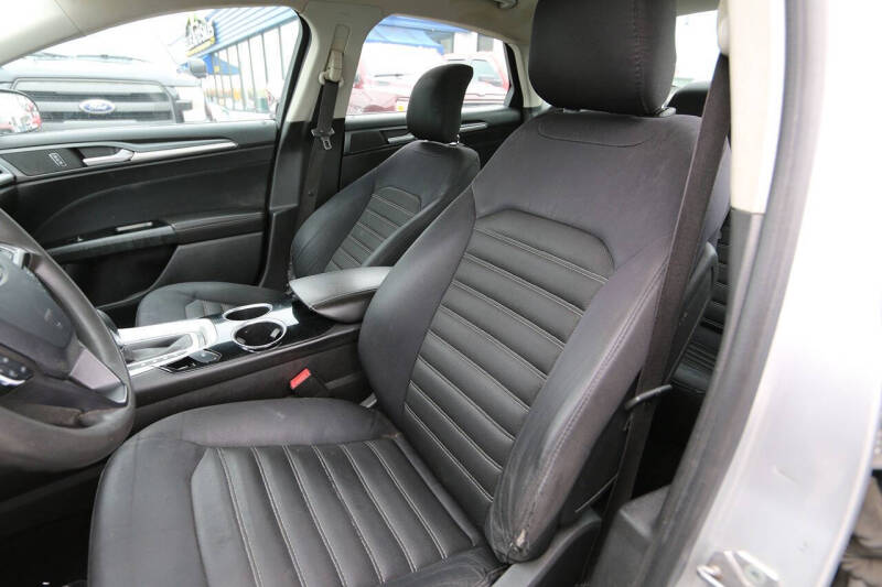 2013 Ford Fusion SE