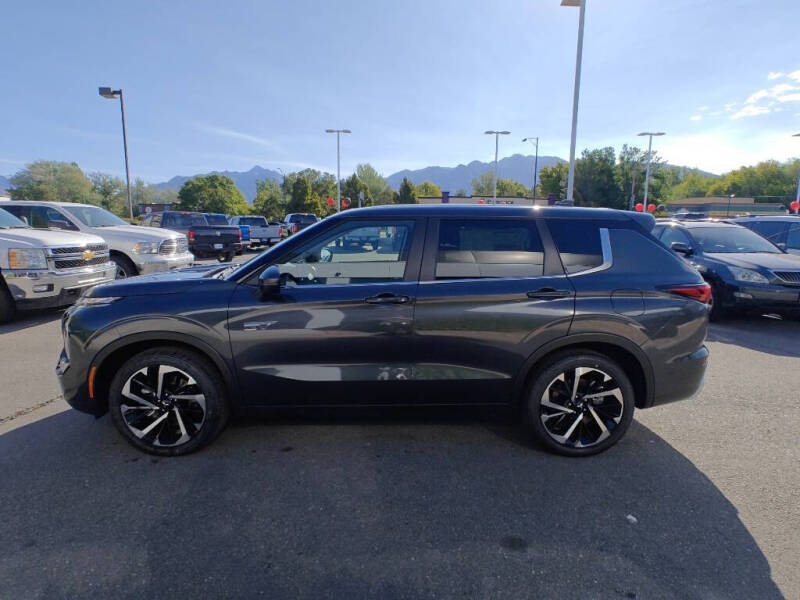 2025 Mitsubishi Outlander PHEV SE