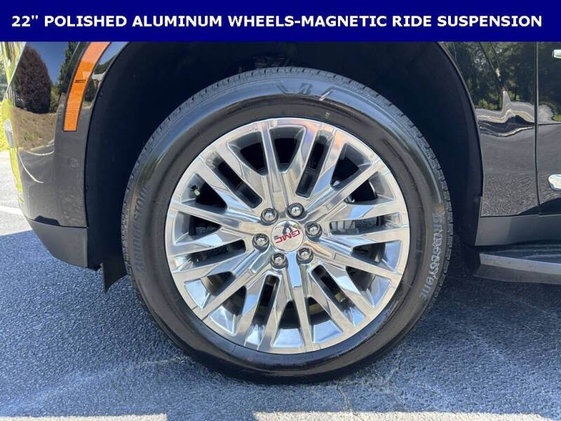 2025 GMC Yukon Elevation