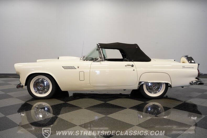 1956 Ford Thunderbird