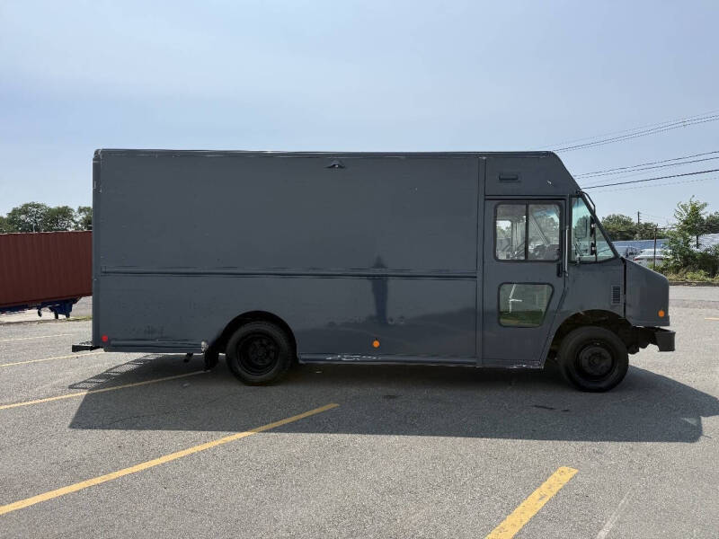 2020 Freightliner MT45 Chassis