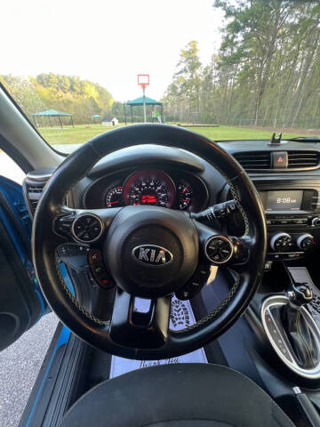 2016 Kia Soul +