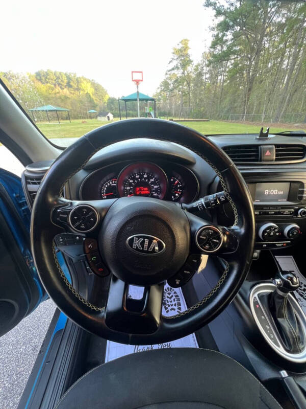 2016 Kia Soul +