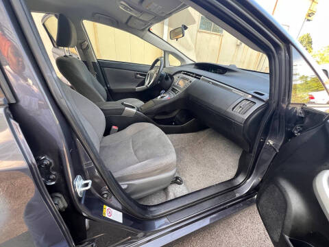 2015 Toyota Prius Plug-in Hybrid