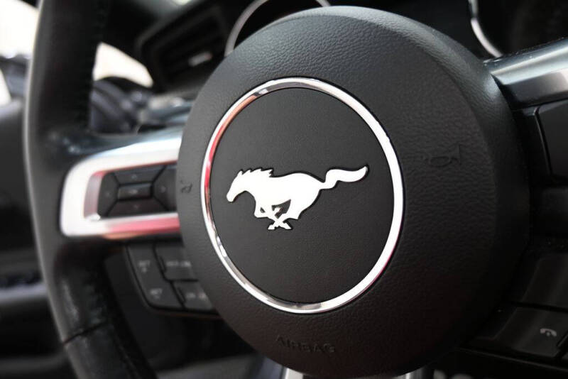 2016 Ford Mustang V6