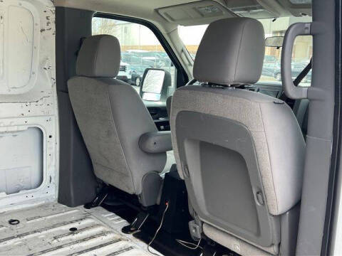 2017 Nissan NV