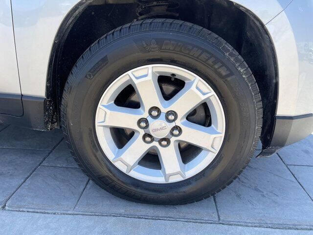 2015 GMC Acadia SLE-2