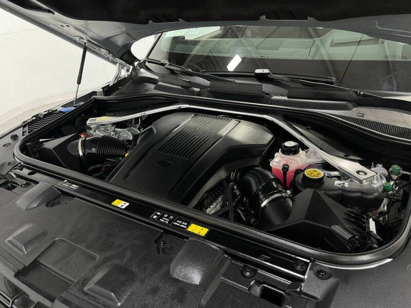 2024 Land Rover Range Rover P530 SE