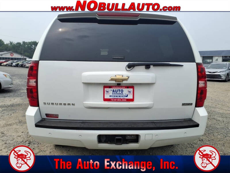 2011 Chevrolet Suburban LS