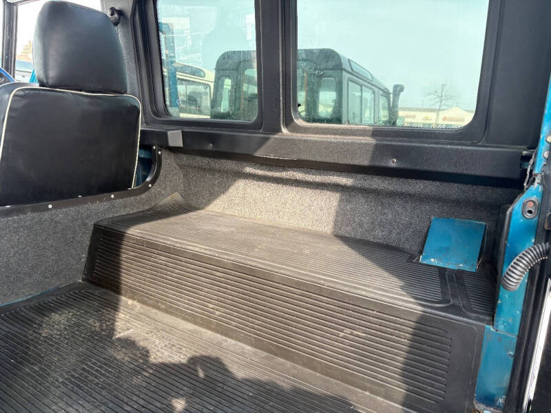 2000 Land Rover Defender